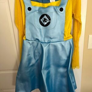 Women’s size M Despicable Me Stuart Halloween costume